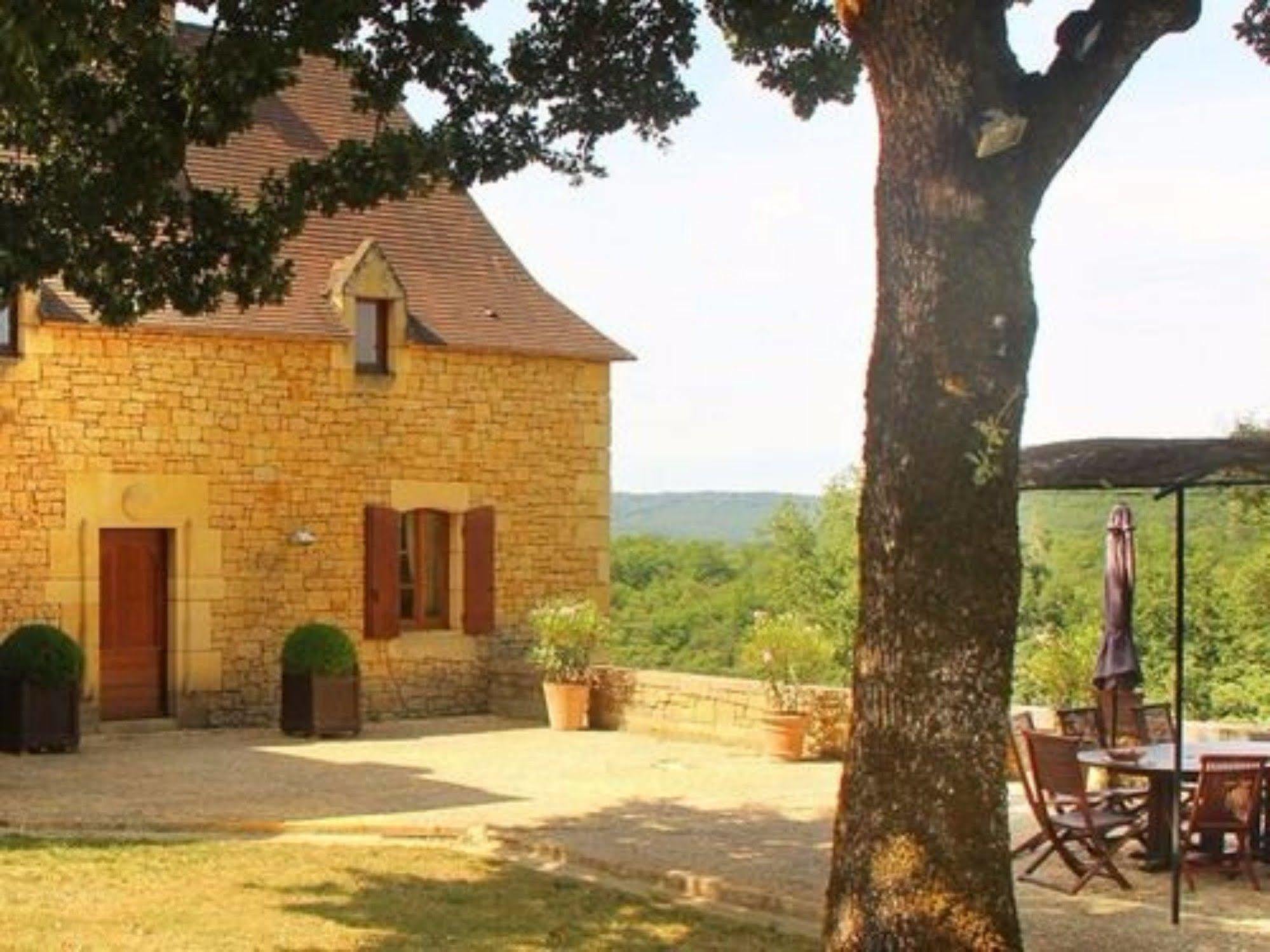 Chambres D'Hotes Avec Piscine La Rossillonie Beynac-et-Cazenac Eksteriør billede