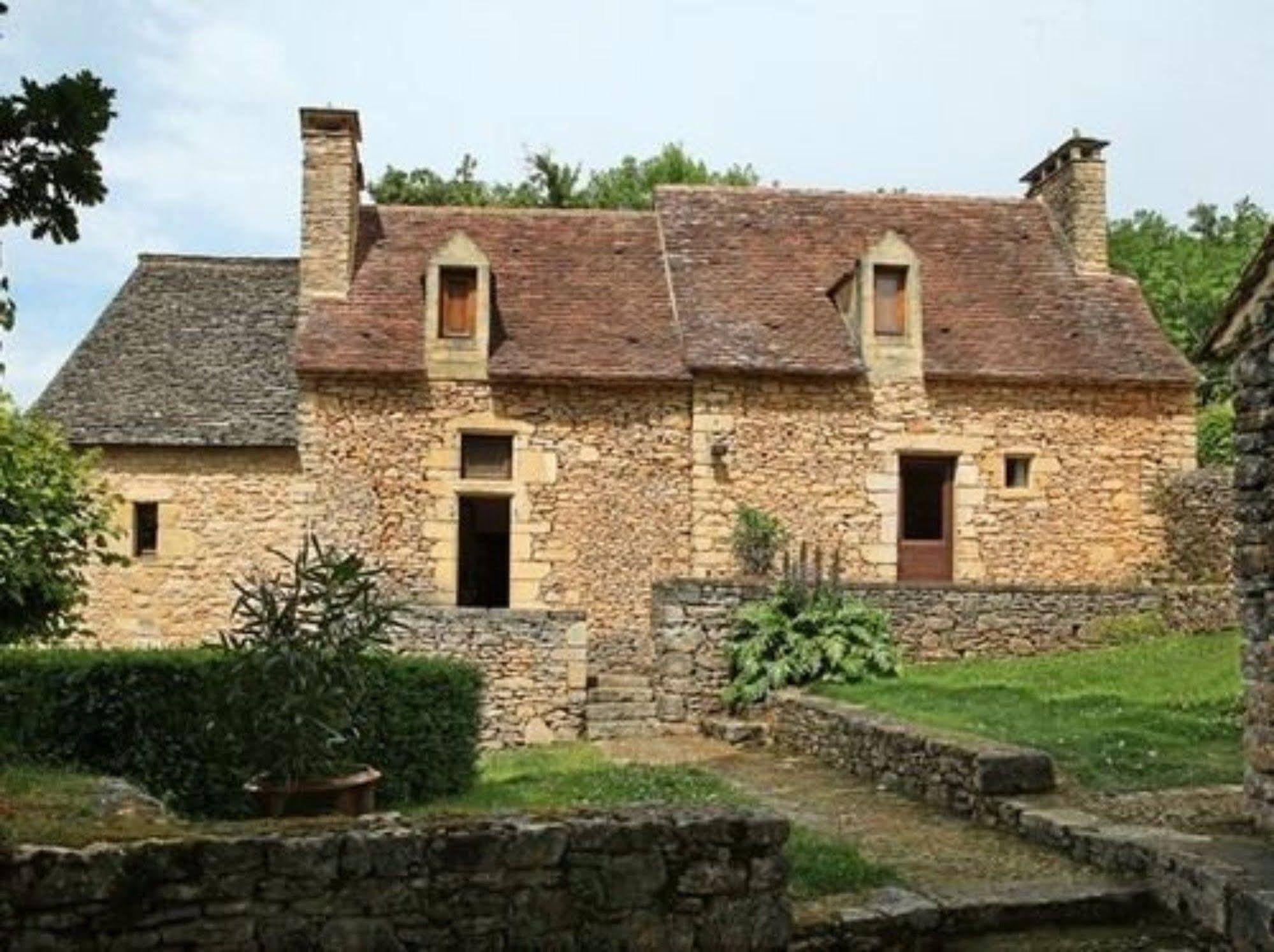 Chambres D'Hotes Avec Piscine La Rossillonie Beynac-et-Cazenac Eksteriør billede