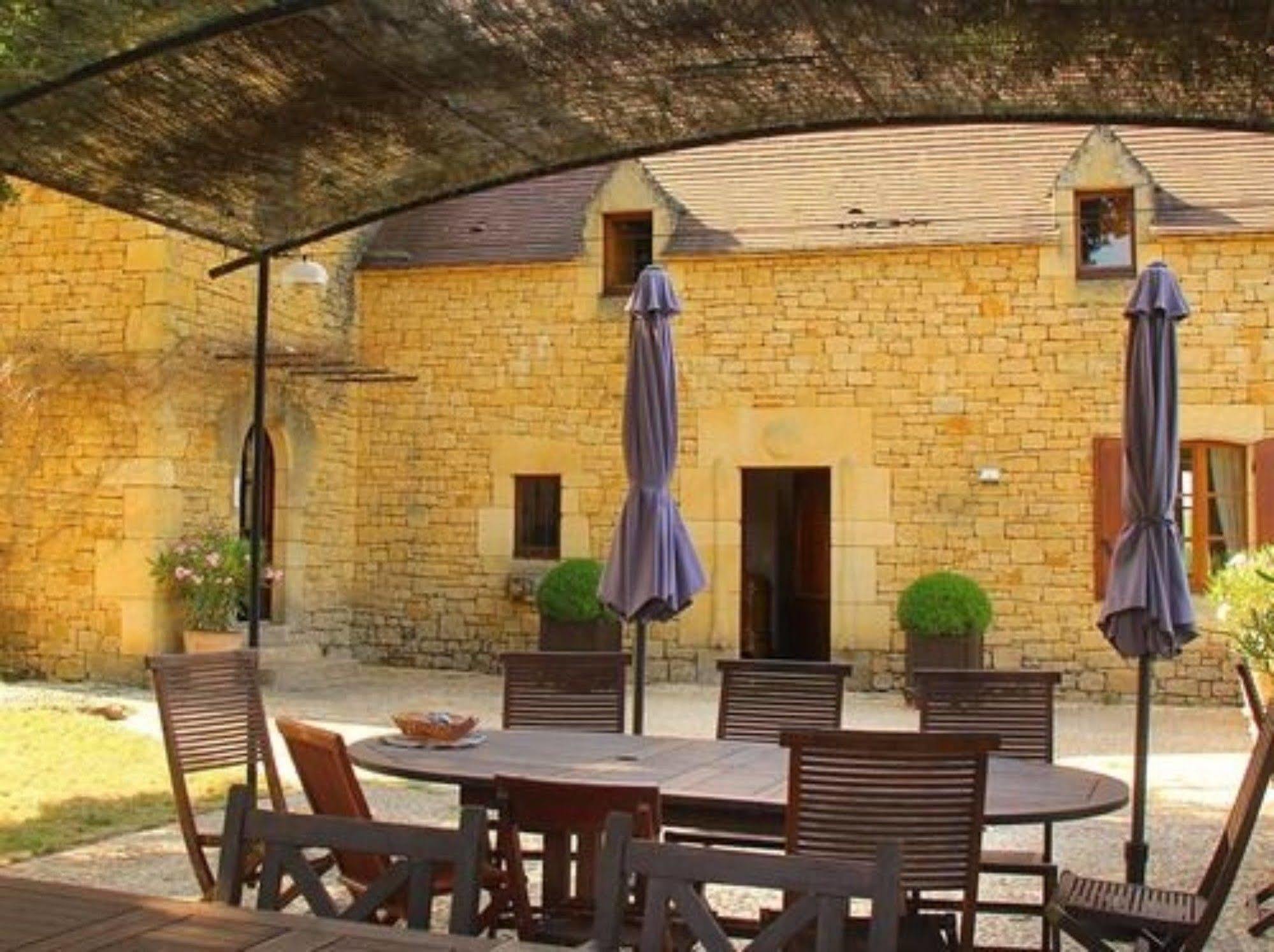 Chambres D'Hotes Avec Piscine La Rossillonie Beynac-et-Cazenac Eksteriør billede